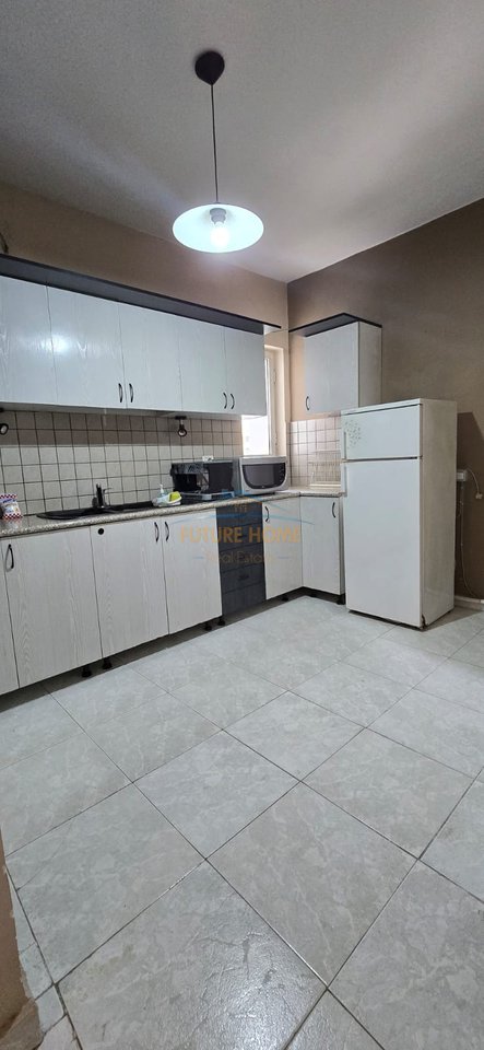 For sale, 3+1 Apartment, Zogu i I Boulevard, Tirana.