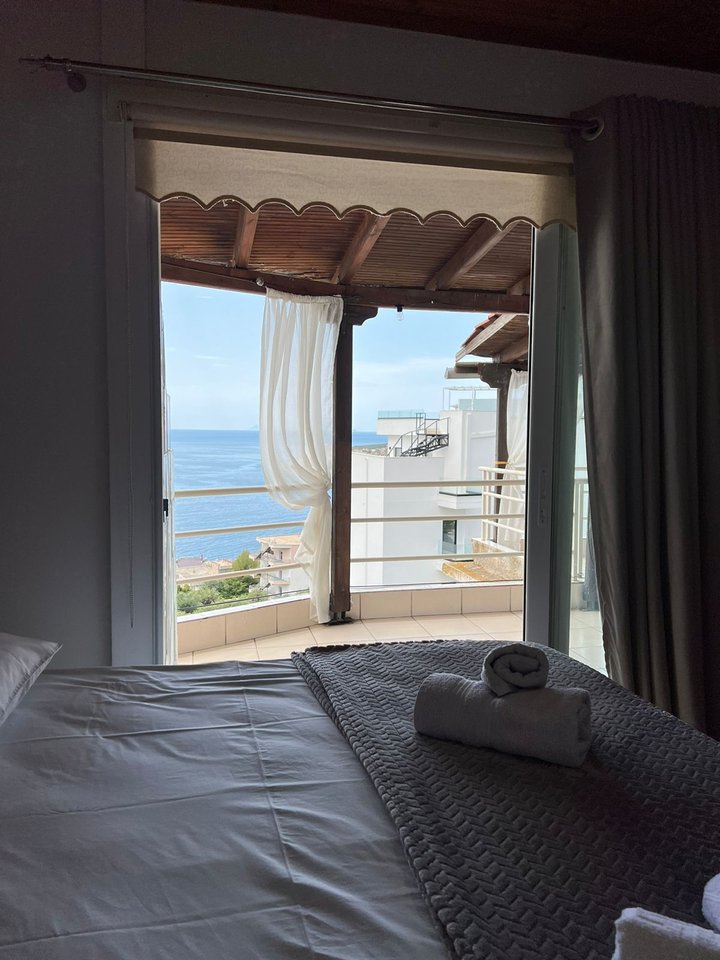 Shitet, Apartament 2+1+Verande ne Sarande, RRuga Bilal Golemi