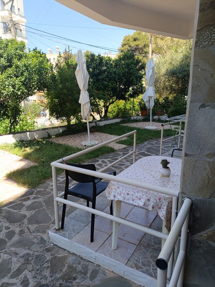 Shiten, 4 Apartamente 1+1 ne Sarande, RRuga Bilal Golemi