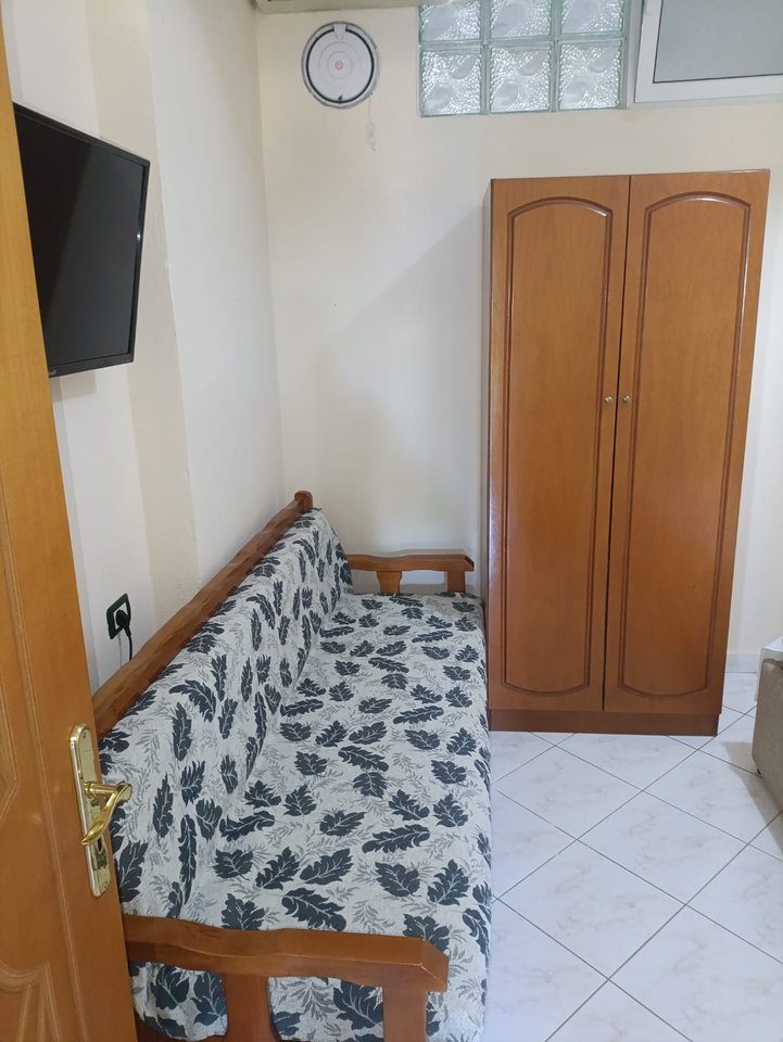 Shiten, 4 Apartamente 1+1 ne Sarande, RRuga Bilal Golemi