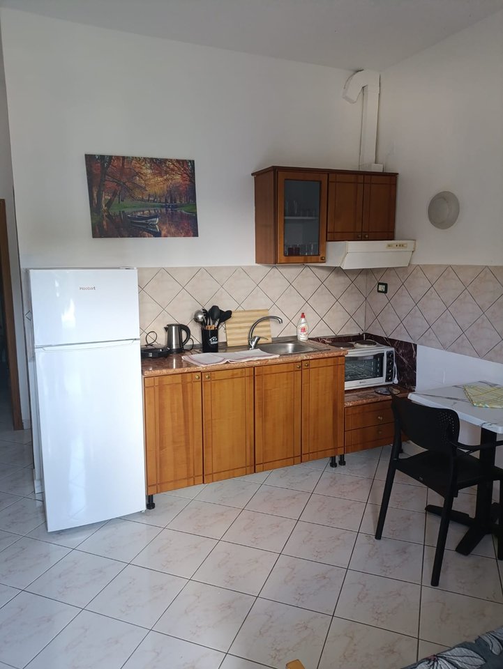 Shiten, 4 Apartamente 1+1 ne Sarande, RRuga Bilal Golemi