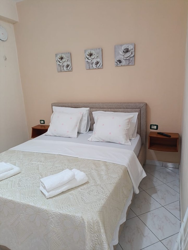 Shiten, 4 Apartamente 1+1 ne Sarande, RRuga Bilal Golemi