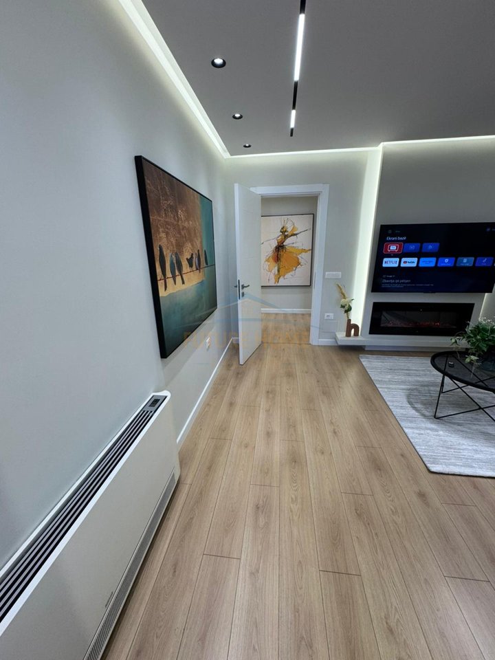 Shitet, Apartament 2+1, Zogu i Zi, Tirane.