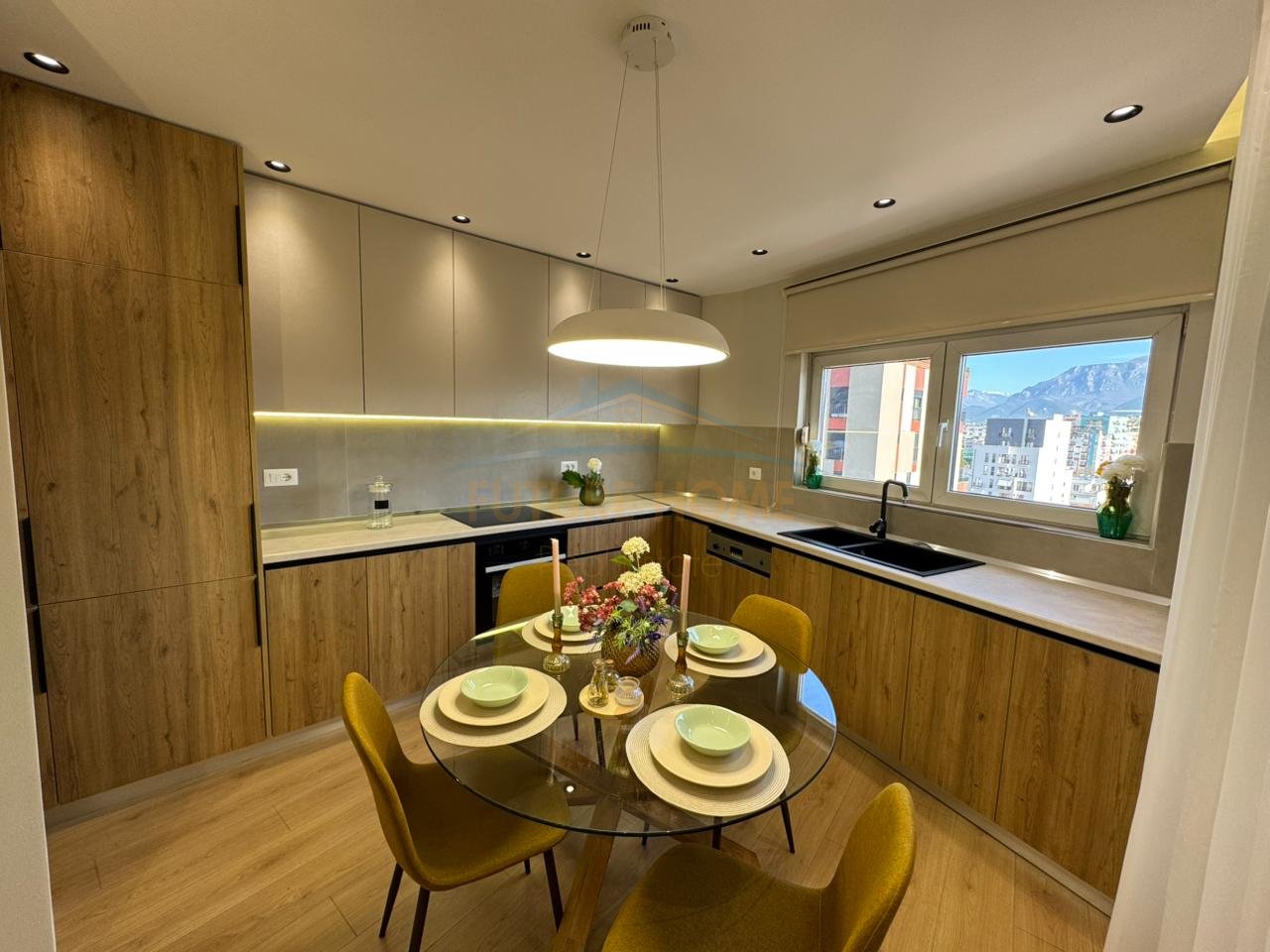 Shitet, Apartament 2+1, Zogu i Zi, Tirane.