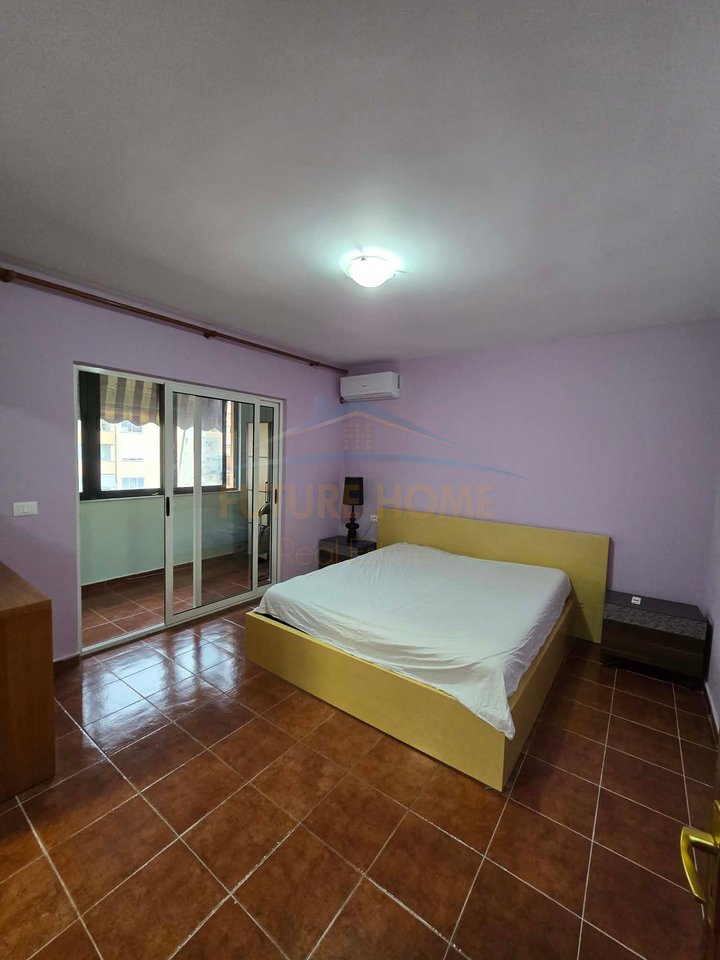 Qera, Apartament 3+1+2, Komuna e Parisit