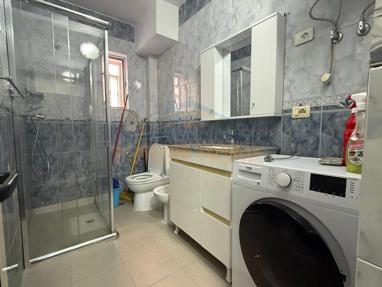 Rent, 1+1 Apartment, Myslym Shyr, Tirana.