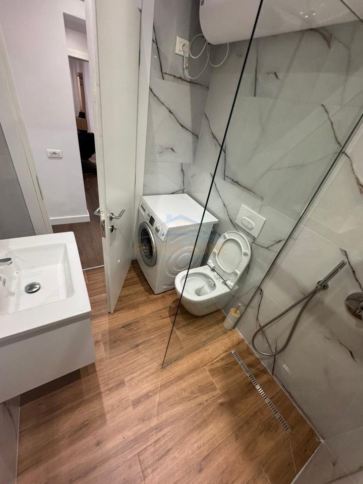 For rent, 2+1 Apartment, Mine Peza Street, Tirana.