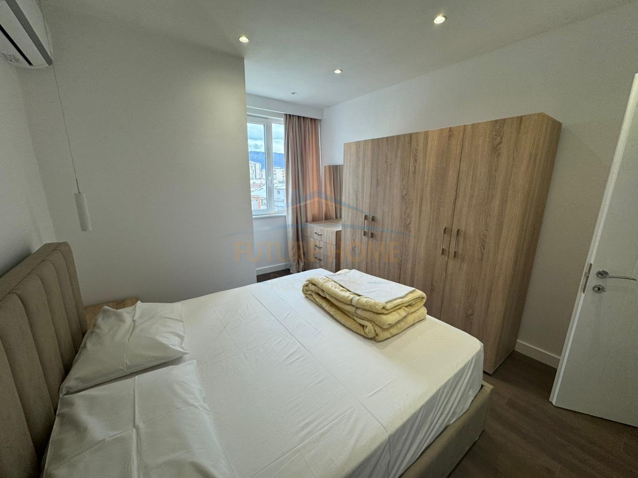 For rent, 2+1 Apartment, Mine Peza Street, Tirana.