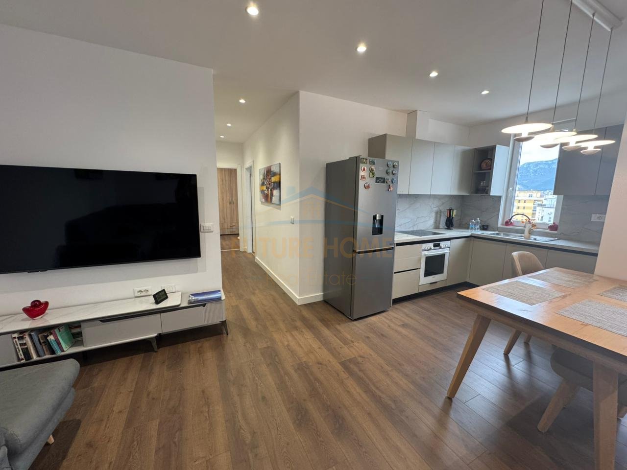 Rent, Apartment 2+1+2, Mine Peza Street, Tirana.