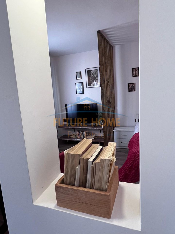 Qira, Garsoniere, 21 Dhjetori