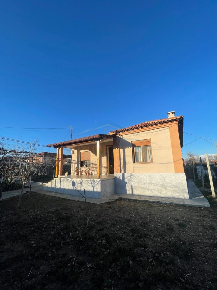 Shitet, Shtëpi Private, Sovjan, Korçë