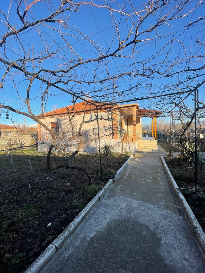 Shitet, Shtëpi Private, Sovjan, Korçë