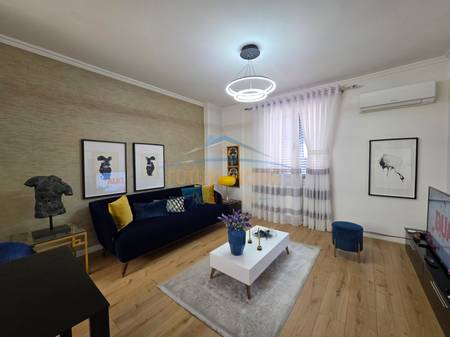 Qera,Apartament 2+1  Rruga e Kosovareve!