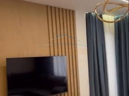 In vendita, Appartamento 2+1, Complesso Univers City, Tirana.