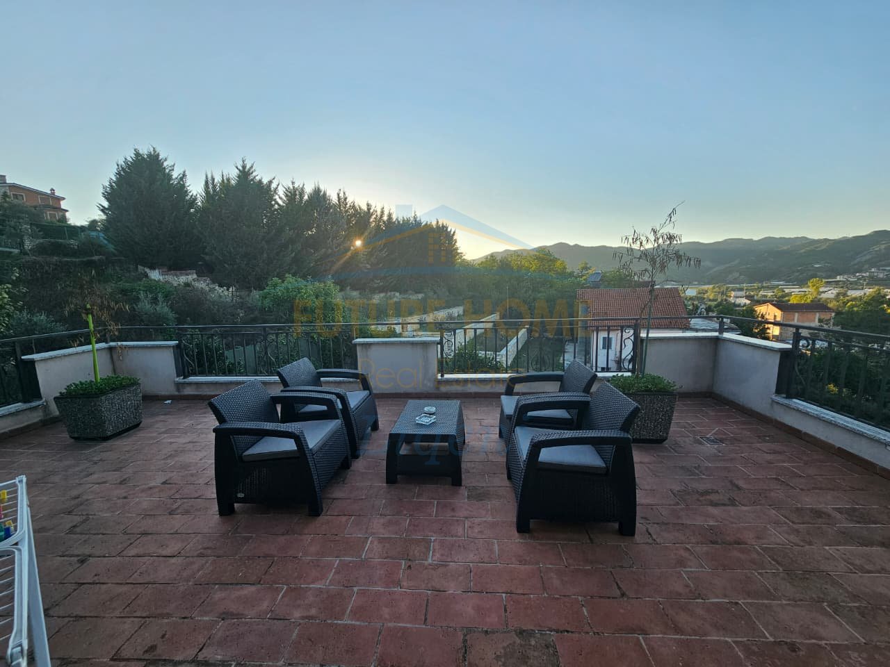 Rent, 3-Storey Villa, Pezë Helmes, Tirana.