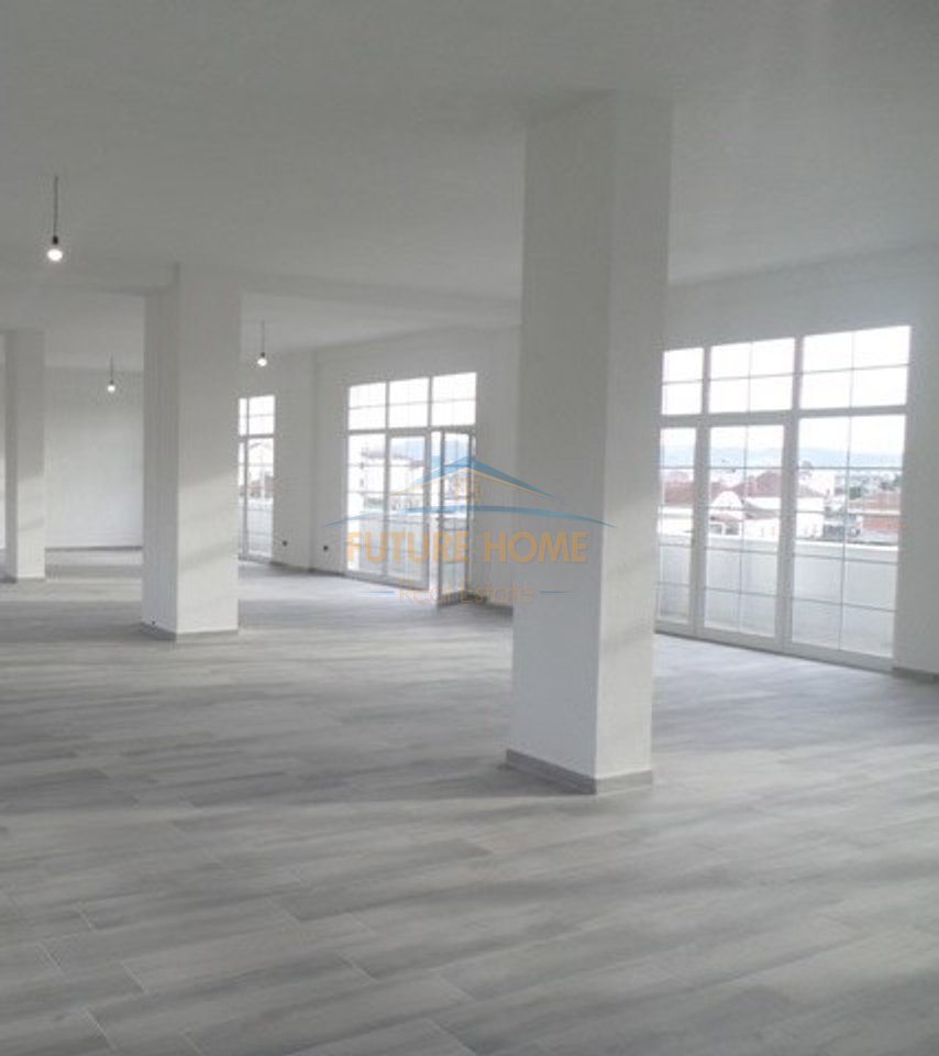 Qera, Business Environment, Paskuqan.