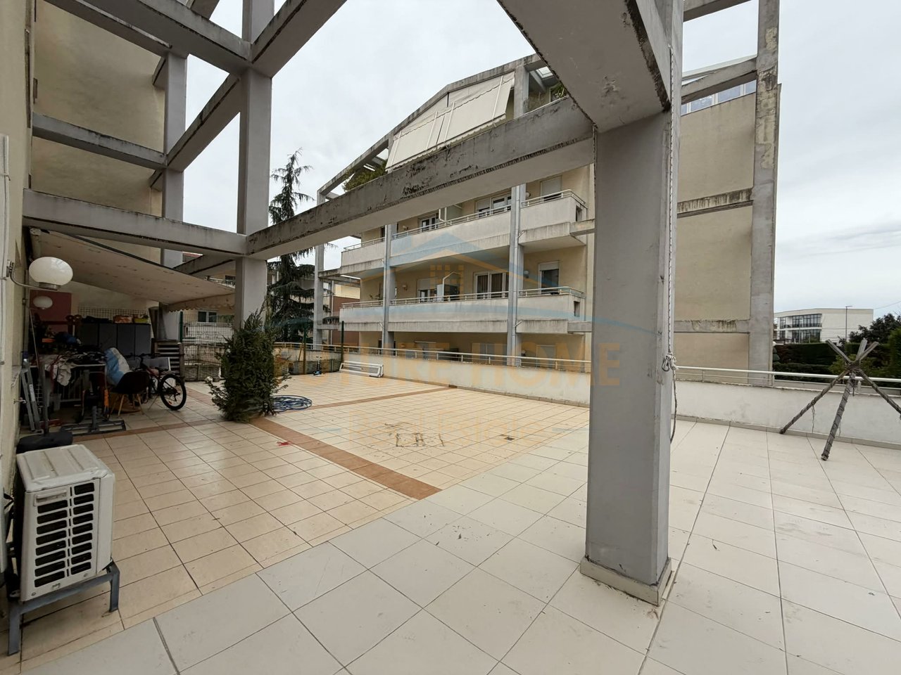 In vendita, appartamento 2+1+veranda, Residenca Touch of the Sun, Tirana.