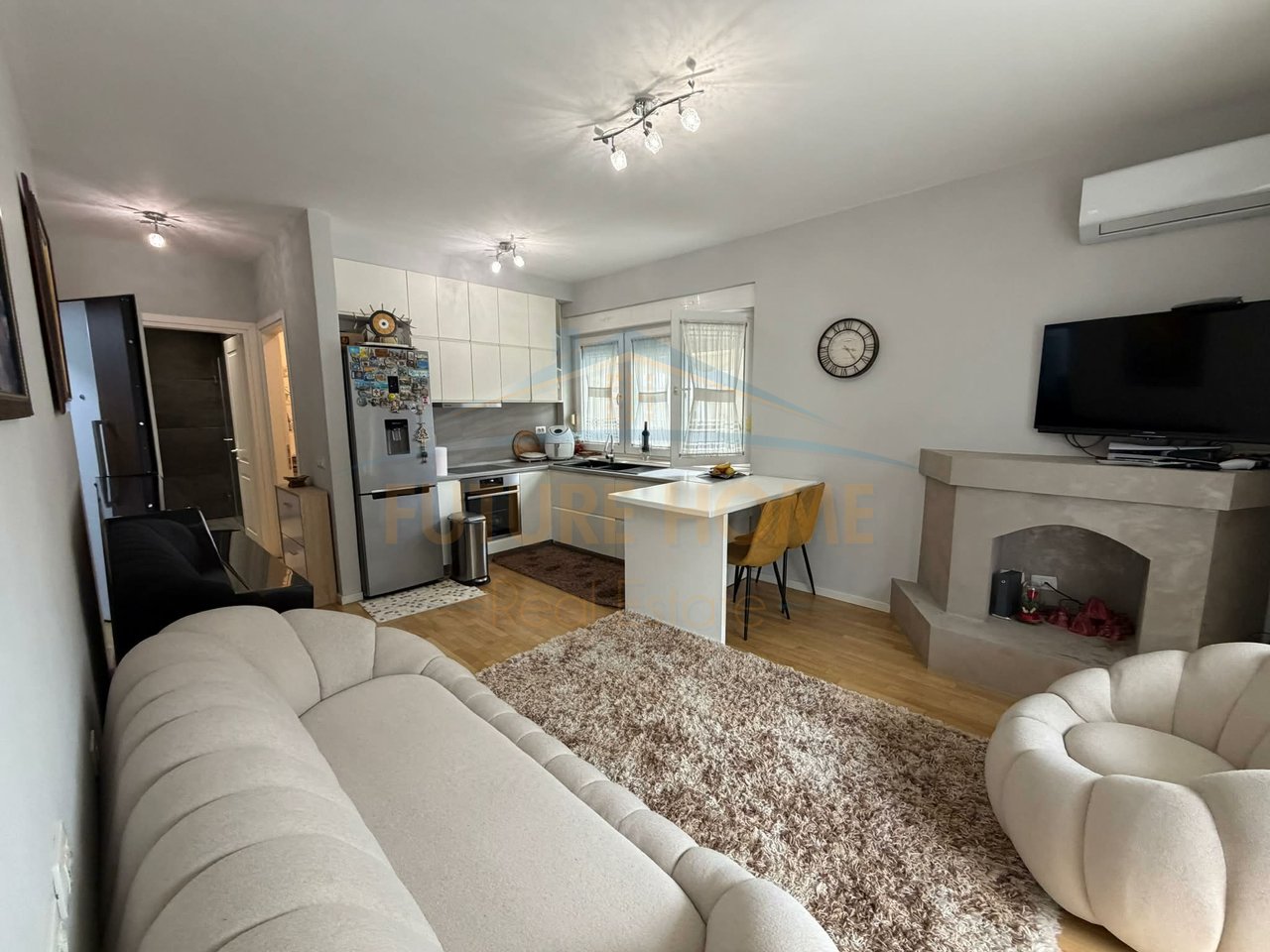 In vendita, appartamento 2+1+veranda, Residenca Touch of the Sun, Tirana.