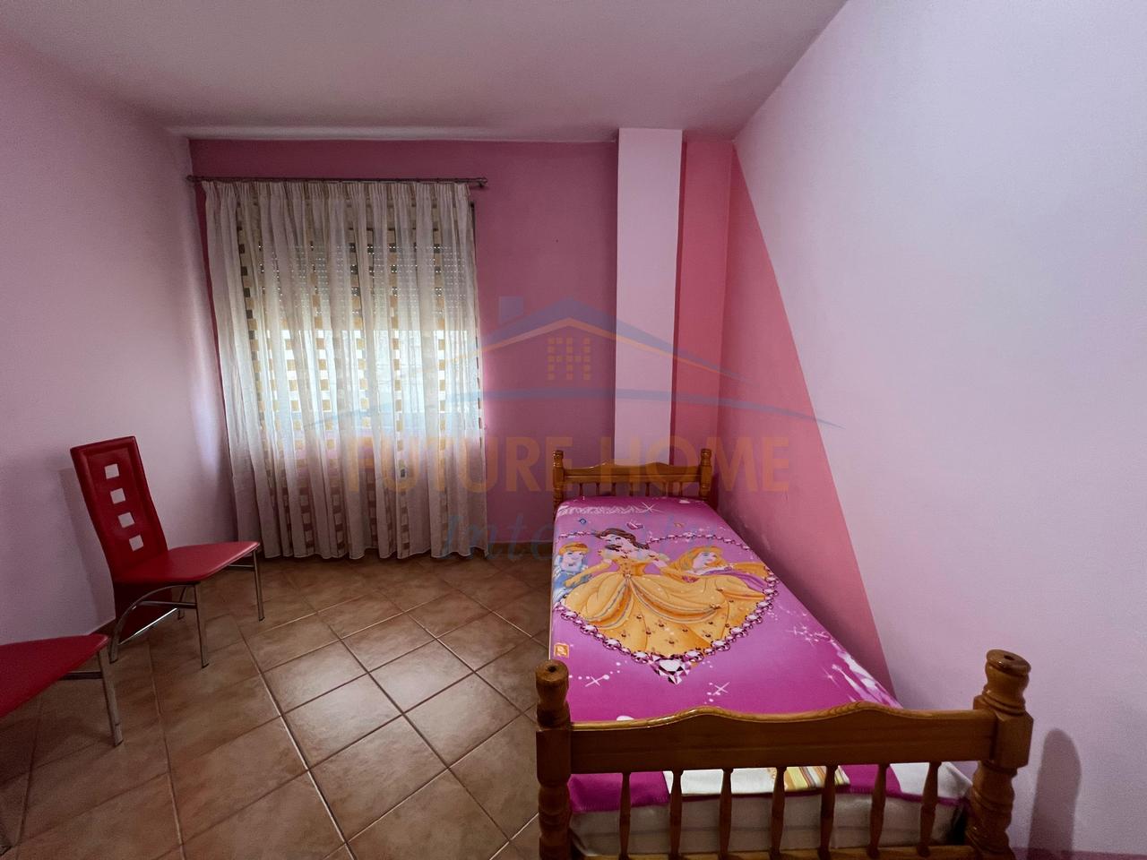 Affitto, Appartamento 2+1, Via Kavaja, Tirana.