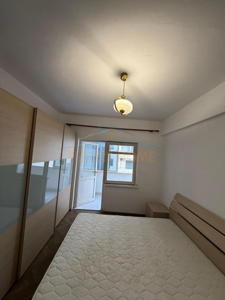 Shitet, Apartament 2+1 prane Ish Rajonit, Durres