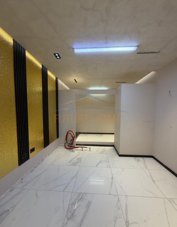 Qera, Ambient Komercial, Rruga e Kosovarëve