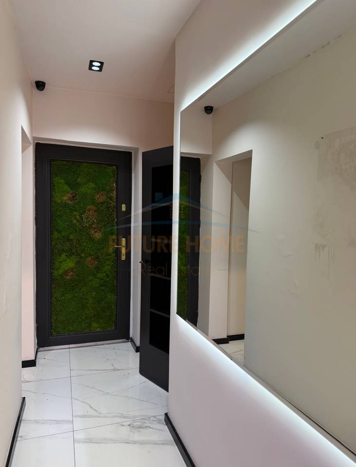 Qera, Ambient Komercial, Rruga e Kosovarëve