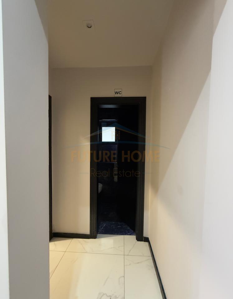 Qera, Ambient Komercial, Rruga e Kosovarëve