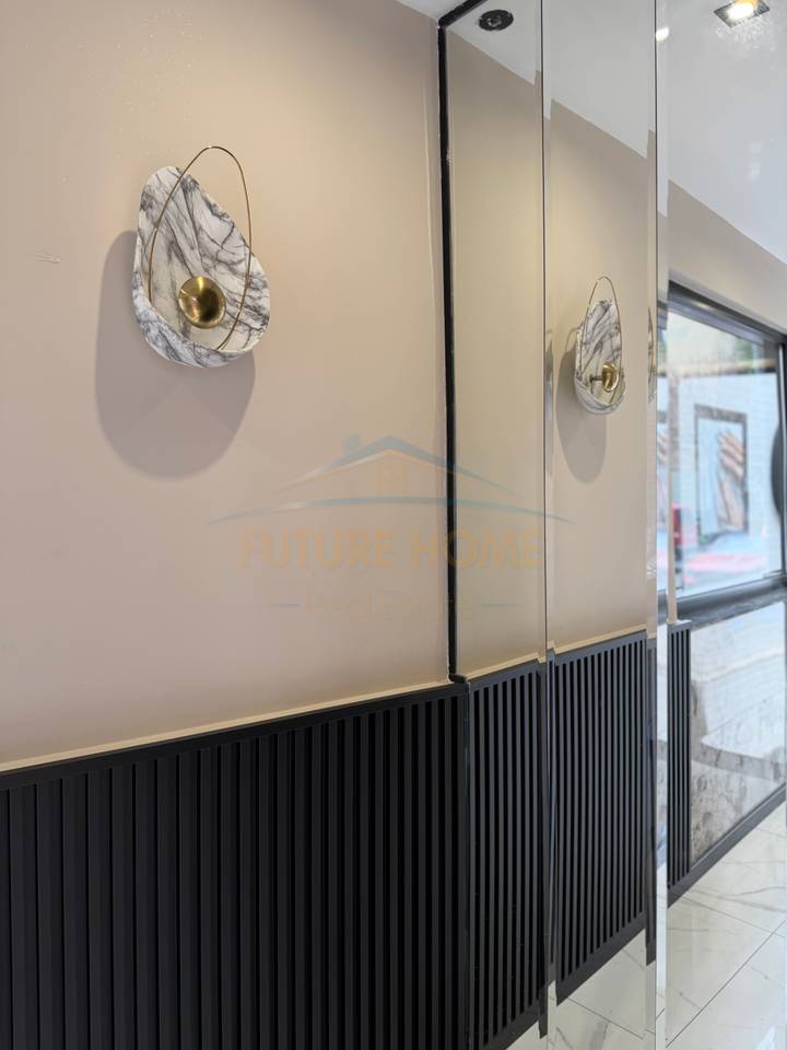 Qera, Ambient Komercial, Rruga e Kosovarëve