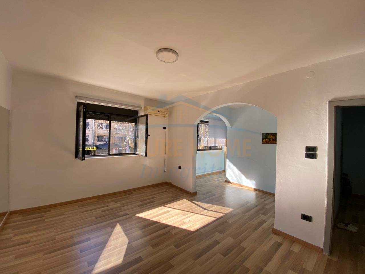 Qera, Apartament 1+1, Ali Demi, Tiranë.