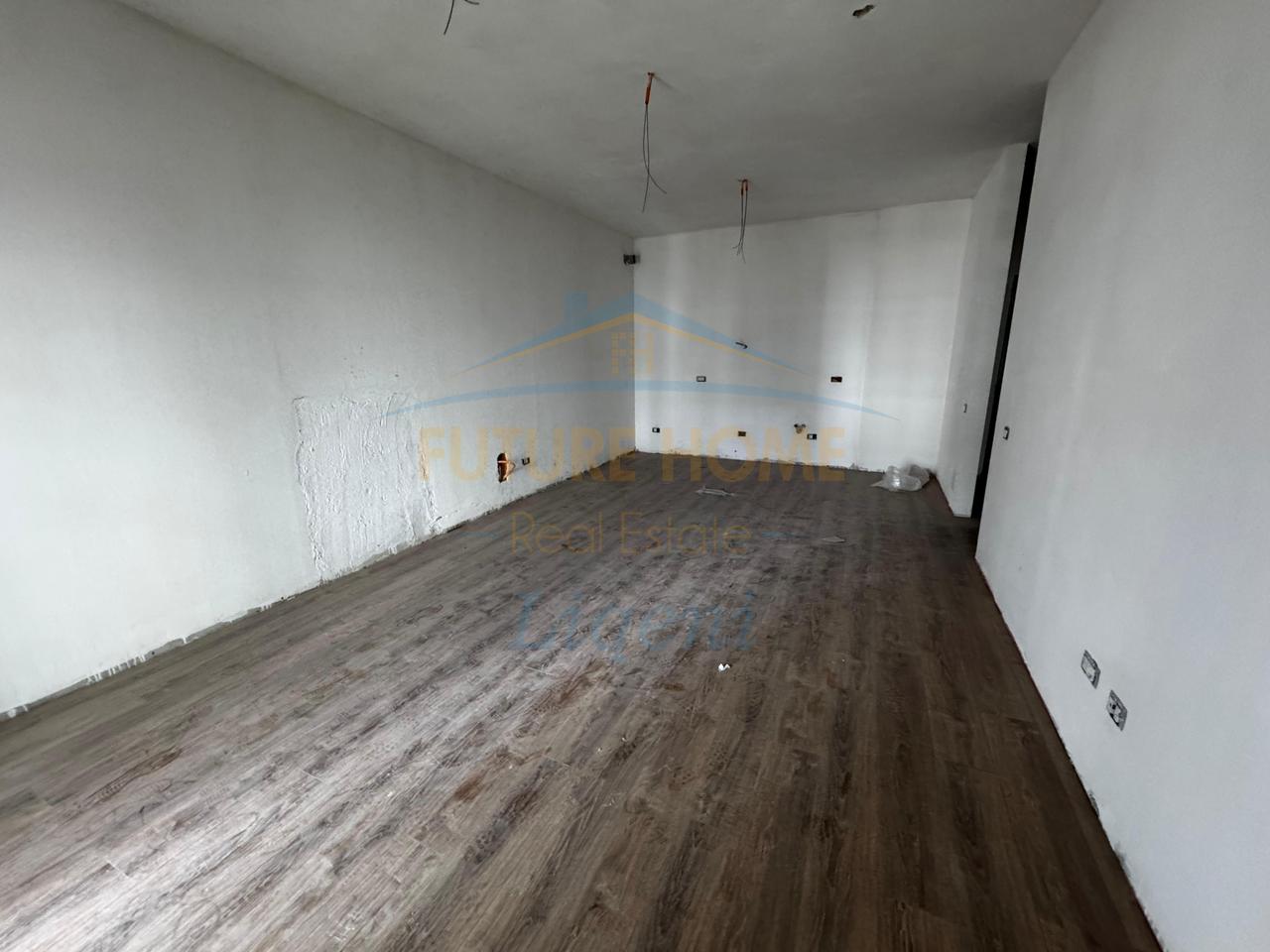 For sale, Apartment 1+1, Sauk, Tirana Porta e Re, Tirana.