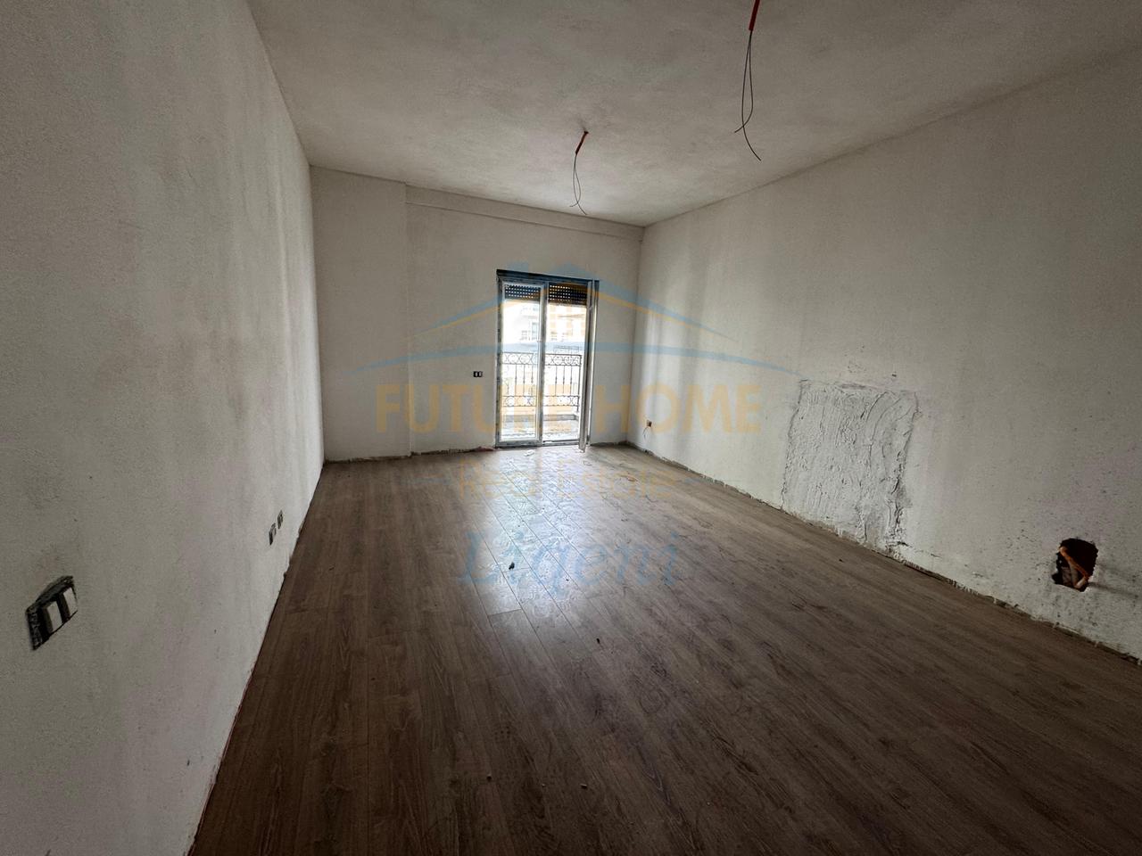 For sale, Apartment 1+1, Sauk, Tirana Porta e Re, Tirana.
