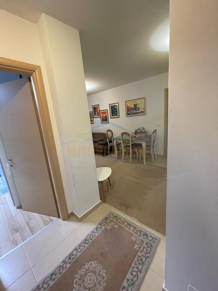 Shitet, Apartament 2+1+2, Qytet Studenti, Tiranë