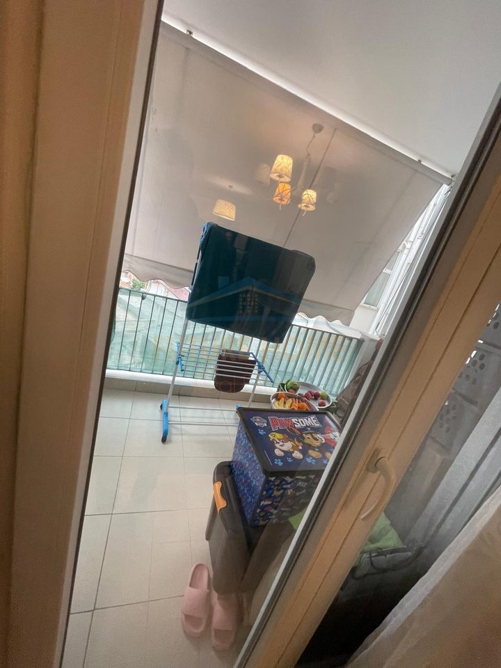 Shitet, Apartament 2+1+2, Qytet Studenti, Tiranë