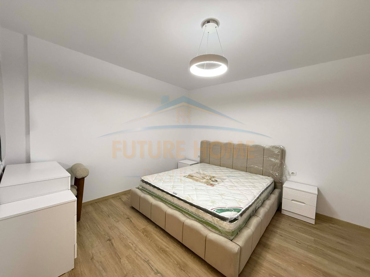 Qera, Apartament 2+1+2+Post Parkimi , Akses Tirana