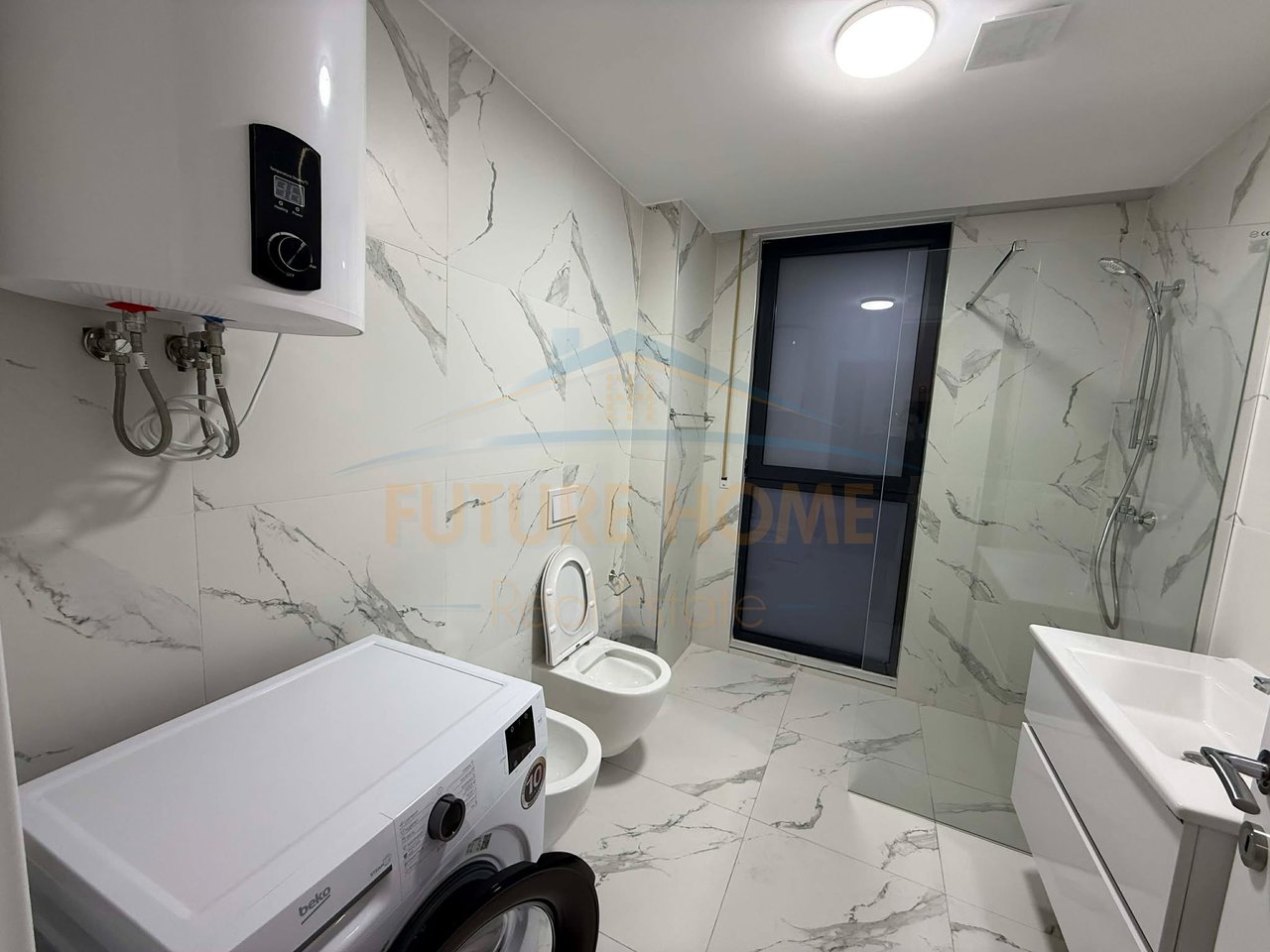 Qera, Apartament 2+1+2+Post Parkimi , Akses Tirana