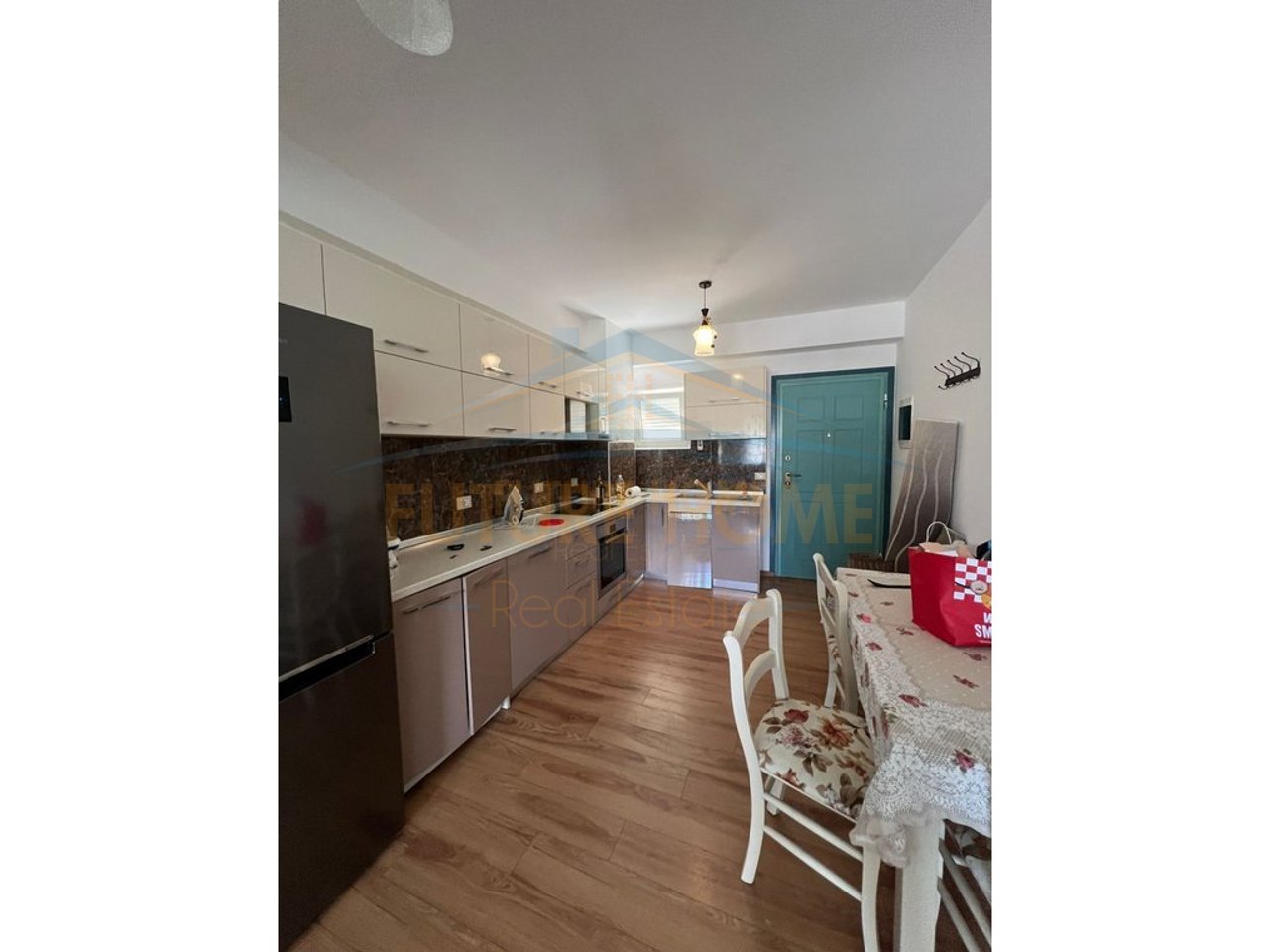 In affitto, Appartamento 2+1, Residenza Kodra e Diellit 2, Tirana