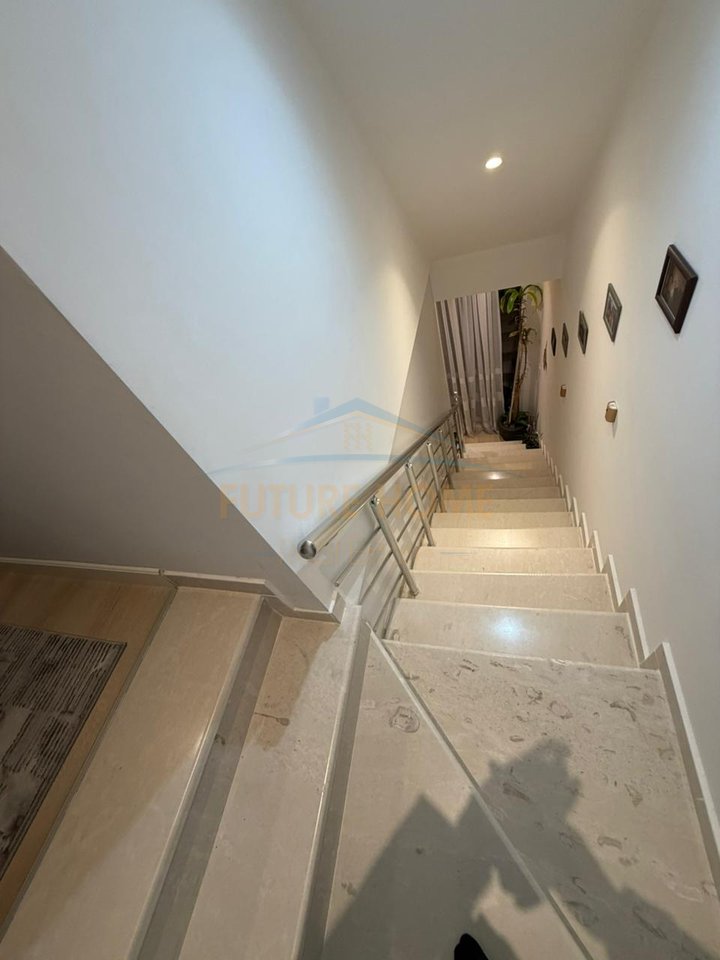 Duplex for sale in the Kodra e Diellit Residence, Tirana