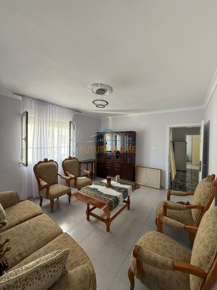 Qera, Apartament 3+1, Bulevardi Zogu i I, Tiranë