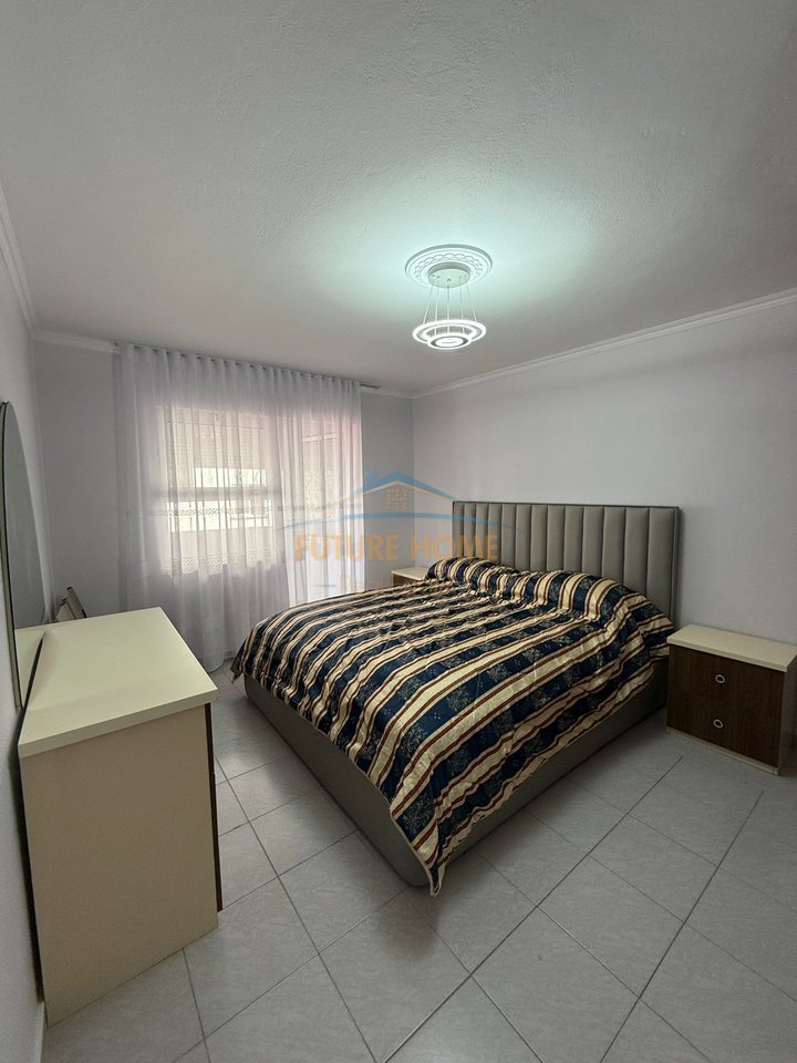 Qera, Apartament 3+1, Bulevardi Zogu i I, Tiranë