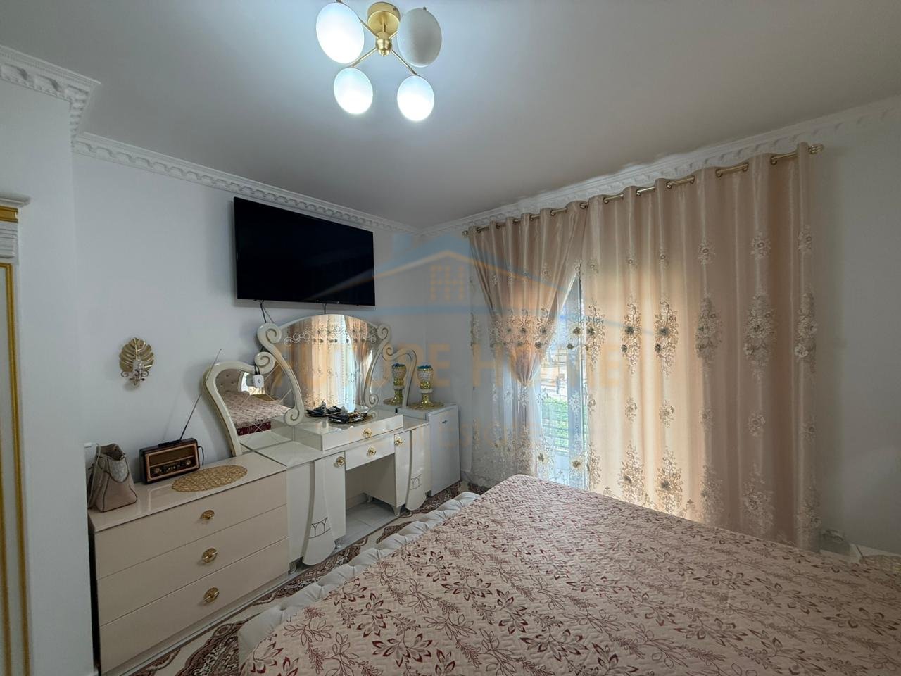 For sale, 2+1+2 Apartment, Terminal, Korçë