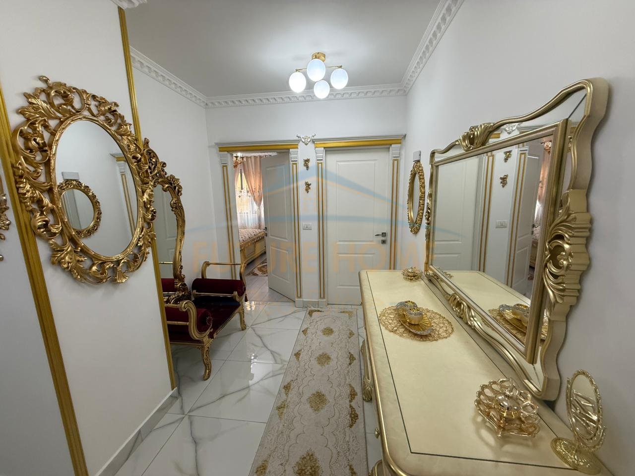 For sale, 2+1+2 Apartment, Terminal, Korçë