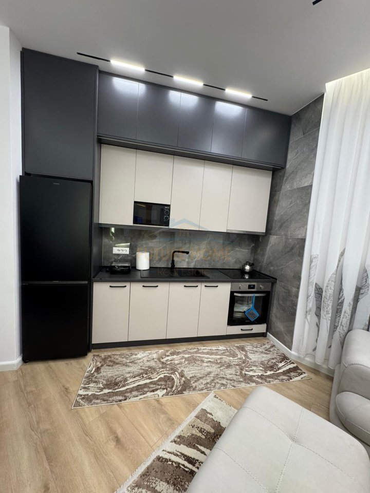 Shitet, Apartament 2+1, Fresk.