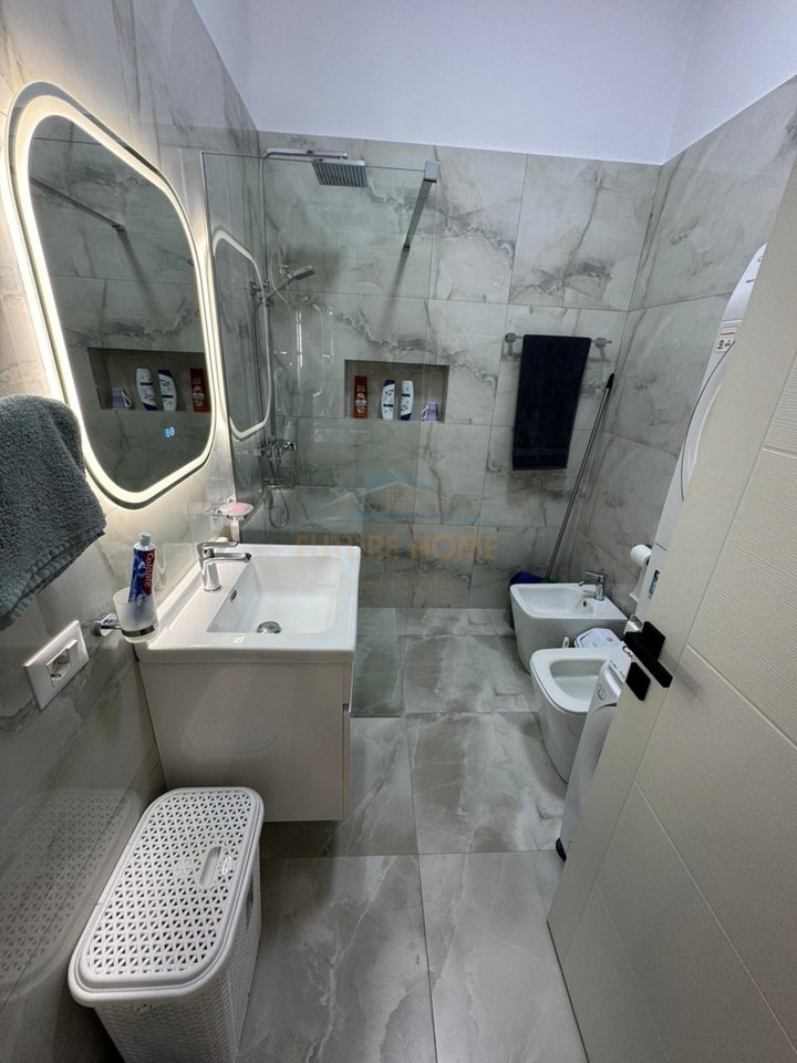 Shitet, Apartament 2+1, Fresk.