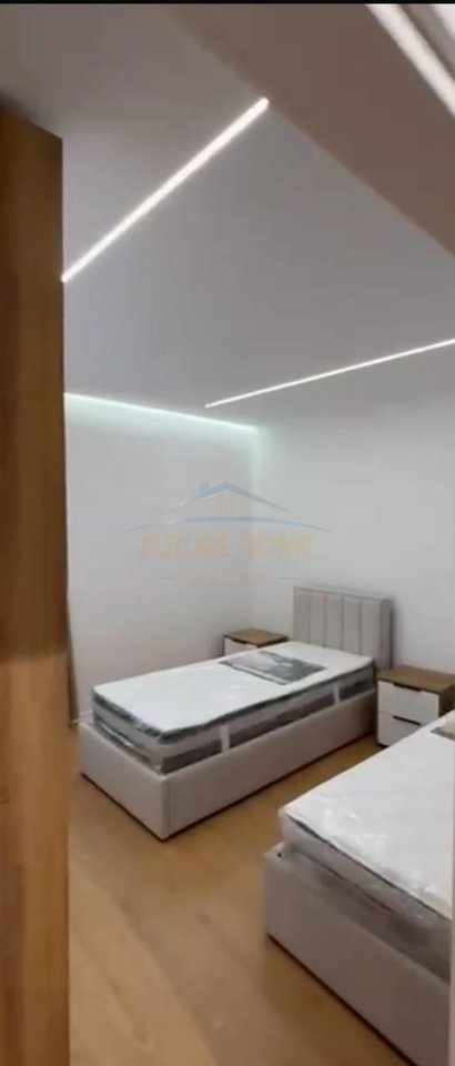 In vendita, Appartamento 2+1, Complesso Univers City, Tirana.