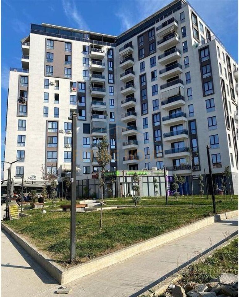 In vendita, Appartamento 2+1+2, Residenza Turdiu, Campo di Aviazione.