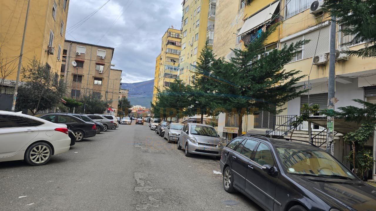 For sale, Business Premises, Kongresi Manastirit Street, Tirana.