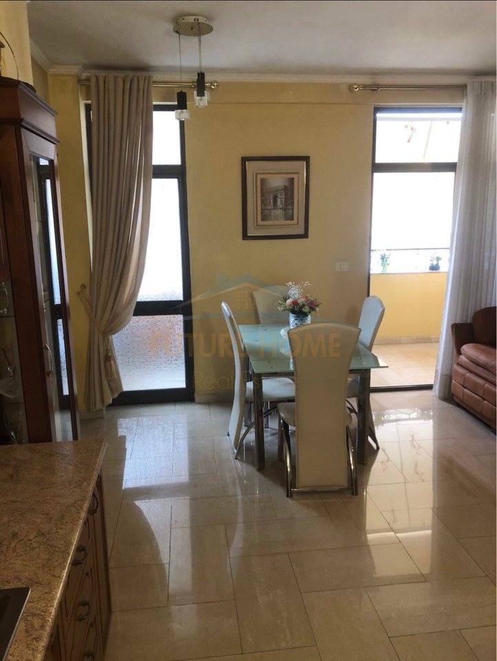 Shitet, Apartament 3+1+2, Rruga e Elbasanit, Tiranë