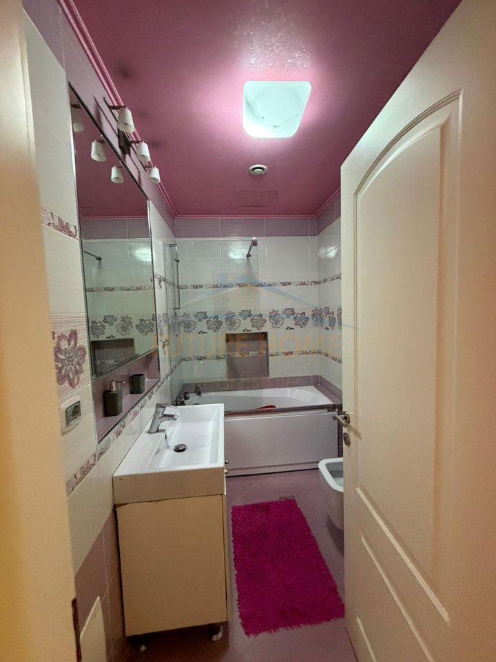 Qera, Apartament 3+1+2, Unaza e Re