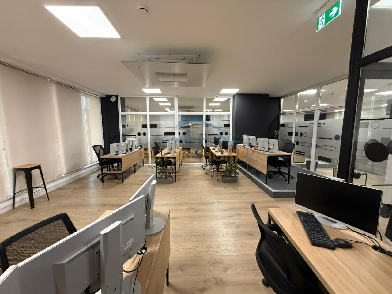 Qera,Zyre,Kompleksi Delijorgji !