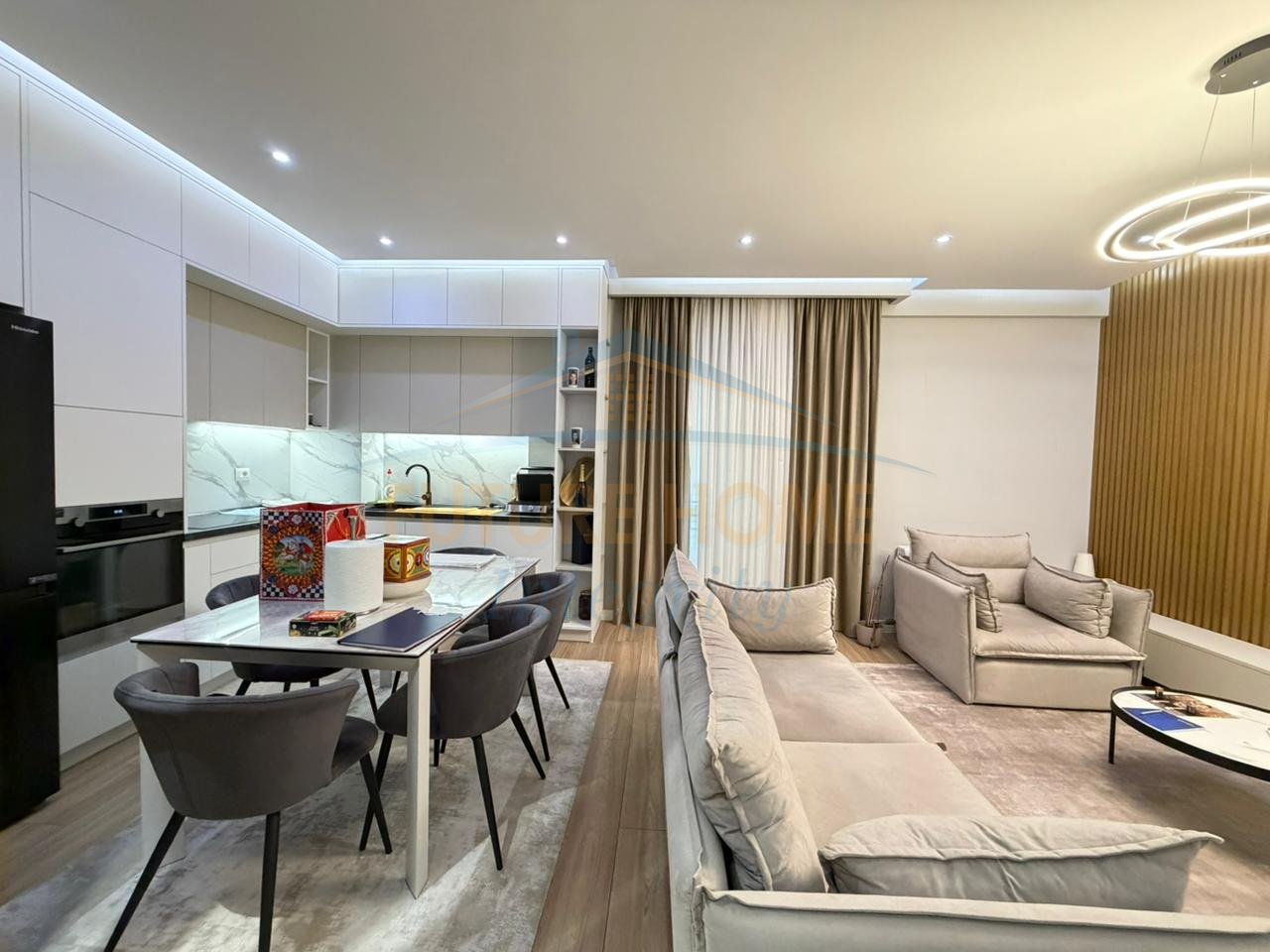 For sale, Apartment 3+1+2, Dry Lake, Tirana.